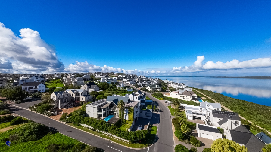 6 Bedroom Property for Sale in Myburgh Park Western Cape